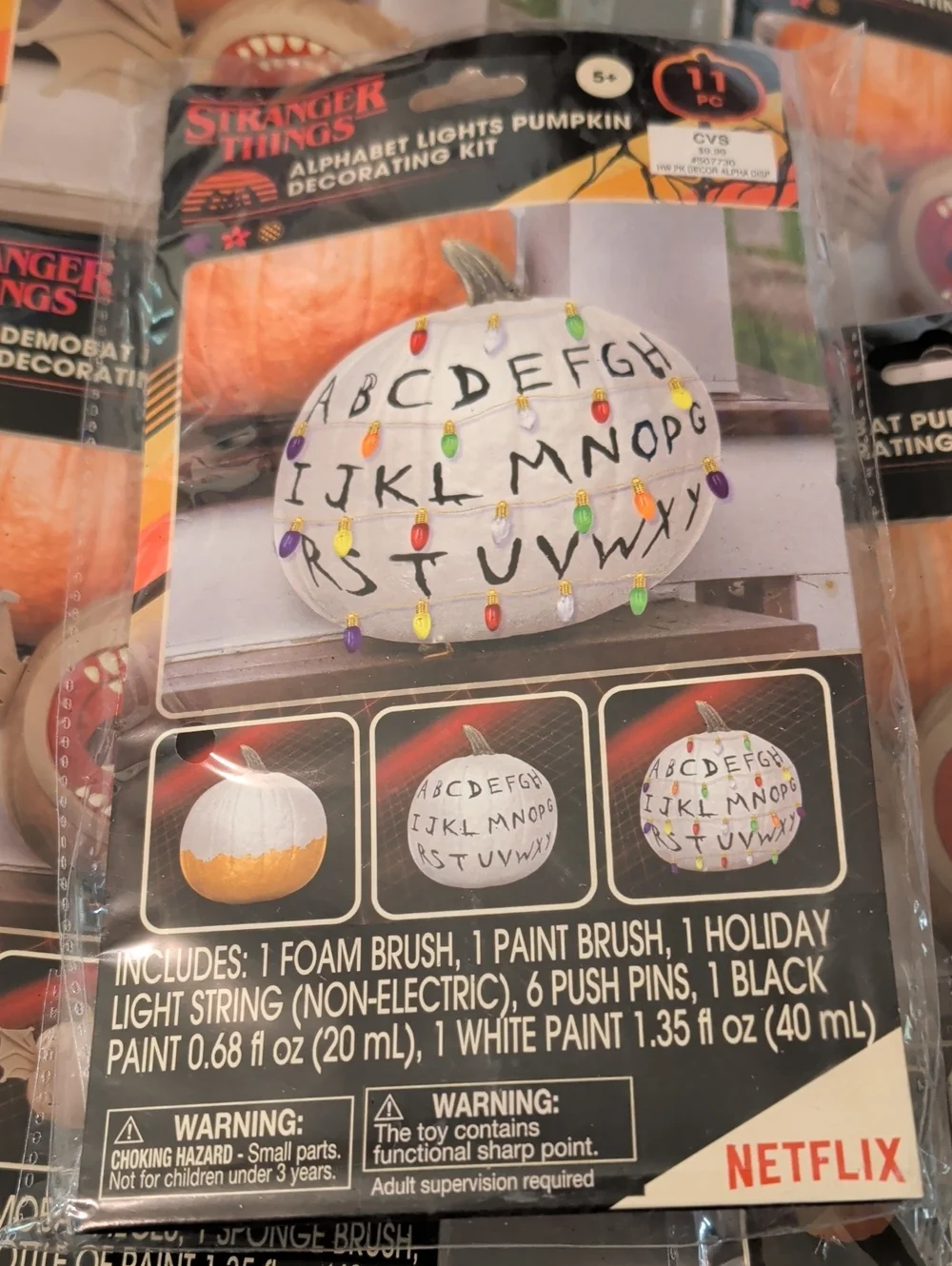STRANGER THINGS Alphabet/DEMOBAT Lights Pumpkin Decorating Kit - BUNDLE OF 5